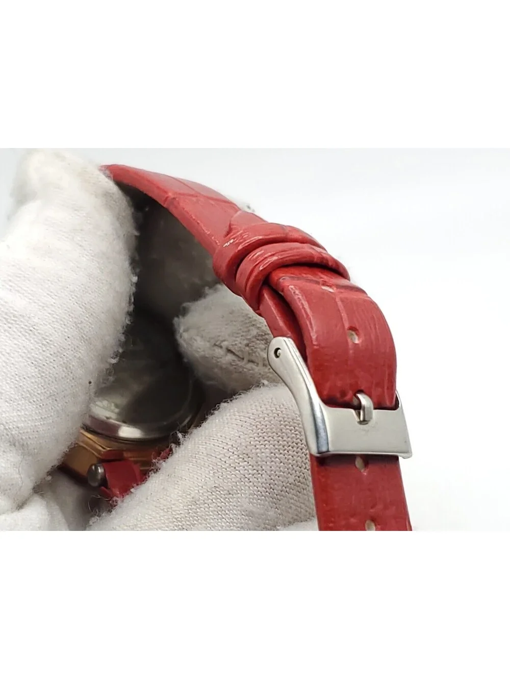 Kezzi Quartz Womens Watch New Battery Red 30mm